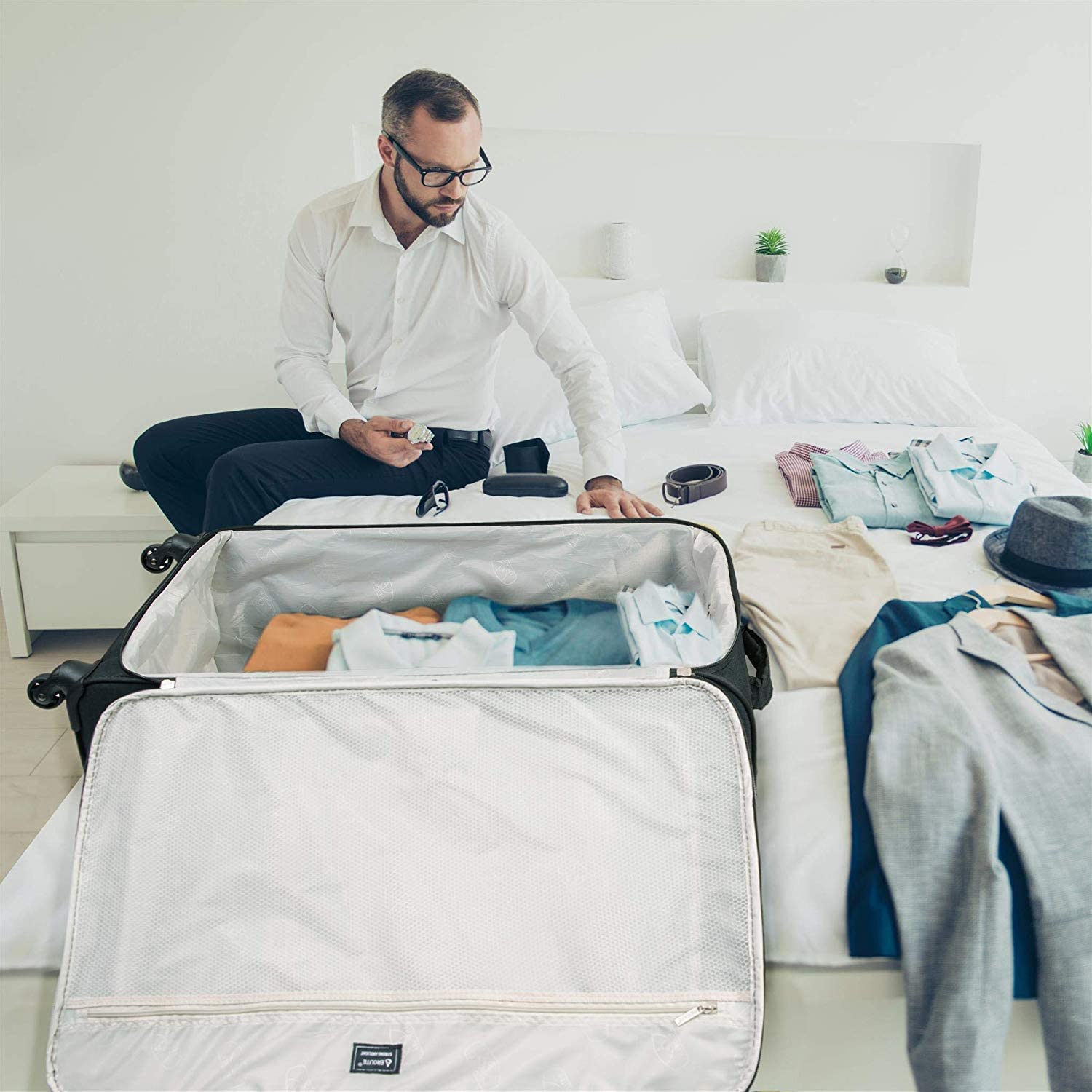 Aerolite Super Lightweight 4 Wheels Soft Shell Cabin & Hold Luggage, Cabin Size Approved for Ryanair, EasyJet, British Airways, Delta, Lufthansa, (Cabin 21", Medium 25", Large 29") - Aerolite UK